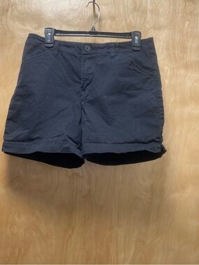 Lee Regular Fit, Mid Rise Black Shorts